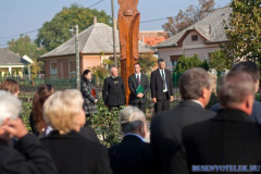 20121029_1729615859_20121023-besenyotelek-okt-23-124201