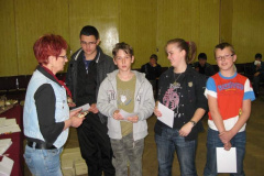 20120426_1268437426_vetelkedo-2012-045201