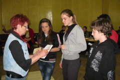 20120426_1606338278_vetelkedo-2012-043201