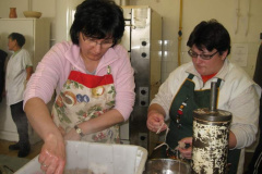 20120425_1502654669_falusi-disznovagas-2012-038201