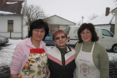 20120425_1650792843_falusi-disznovagas-2012-052201