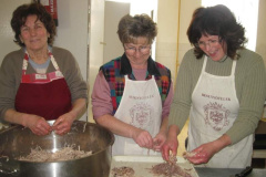 20120425_1678915791_falusi-disznovagas-2012-037201