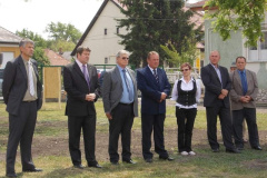 20120627_1540839959_j-ter-avato-eret-talalk-108201