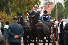 20091217_1495759353_aa178385